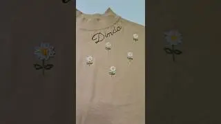 T-Shirt Bordada à Mão