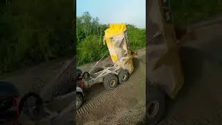 #automobile #caterpillarbulldozer #catloader #diggersanddozers