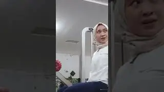 cewek jilbab maen gym 