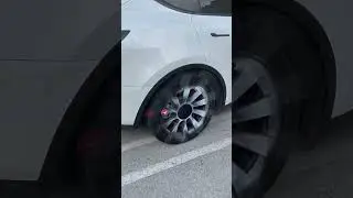 WHAT HAPPENED to this Tesla Model Y Rim ? Damaged Salvage Wheel