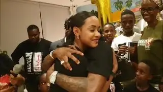 Tanasha amfanyia suprise Diamond mbele ya mtoto Malcom alielala kitandani | Bongo Touch