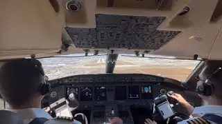 Parallel landing at LAX