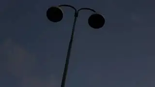 Streetlight powering on and off multiple times (Timestamps in description)