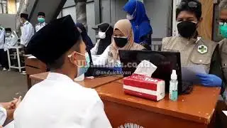 Antusias Warga Terhadap Vaksin Terus Meningkat, Ratusan Santri di Cianjur Ikuti Suntik Vaksin