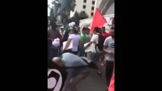 Olhem como é feita a manifestação do PT