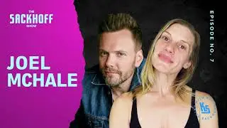 Joel McHale on Community, Comic-Con, and Canada