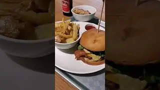 BURGER VEGAN 💚😋à Vegan Madness 🍔 C'est à Clermont-Fd, aux Halles du Brézet