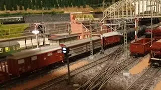 Anfahrt Märklin 042 + 051