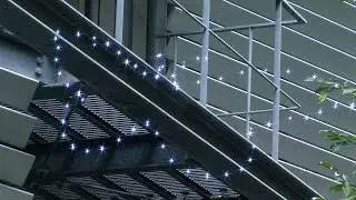 Aerial Burton 3D display projects images into mid-air #DigInfo