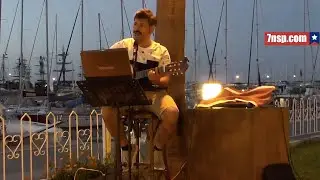 Уличный музыкант, Кемер, Турция