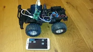 Raspberry Pi RC Car with an Android app