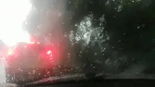Град в Алматы парализовал движение на улицах