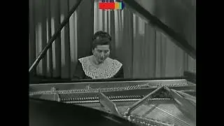 Bach - Chromatic Fantasie and Fugue in D  minor, BWV 903 - Lili Kraus