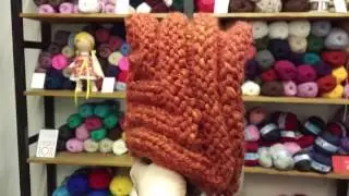 Шапка детская спицами из NAKO Spaghetti Effect