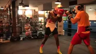 Sparring Rashid Akzhigitov vs. Malik Scott