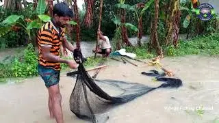 Rainy Day Suti Fishing -Catching Fish From Canal l Fishing Media