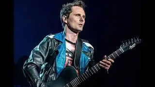 Matt Bellamy Eats An Eclair