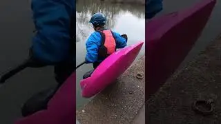 It almost looks planned.... #kayak #river #riverthames #kayaking #playboat