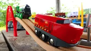 BRIO Wooden Railway☆I played a course with my friends at the park!