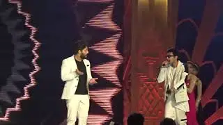 Allu Arjun and Aniruth performance on stage