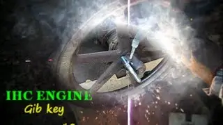 IHC ENGINE / removing a gib key 
