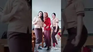 ABG PAKAI SERAGAM SEKOLAH PINTER BERGOYANG JOSS