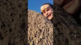 hey.   #vasquezrocks #outdoors #hiking #makeup #rocks #elephantman #gordontarpley