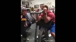 Gold's Gym arnold schwarzenegger training