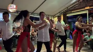 Salsa Caleña: La Escuela de Baile