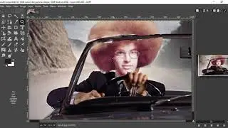 Using zoom and paths tool to blend in GIMP 2.10