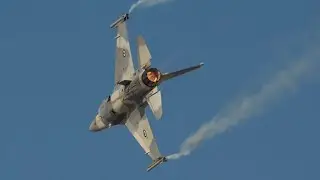 UAE Air Force F-16E Desert Falcon at the Dubai Airshow 2023