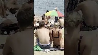 🇪🇸 Hot day at Barcelona beach