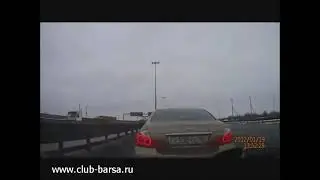 Быдло хотело проучить на дороге. Теперь будет оплачивать весь ремонт