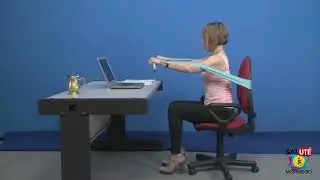 GINNASTICA DA UFFICIO | Esercizio con elastico per i muscoli pettorali