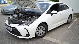 TOYOTA COROLLA 1 5 LIVE car trip