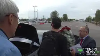 Эдриан Броуди прилетел в Астану