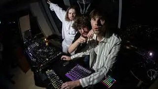 Tame Impala vs Robin M - One More Hour vs Ayee (Viktor Rose edit)   (BPM 120-102-120)