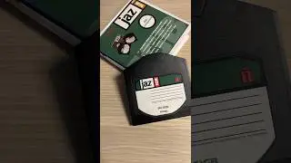 Iomega JAZ disk - 1GB data storage from 1995🫨