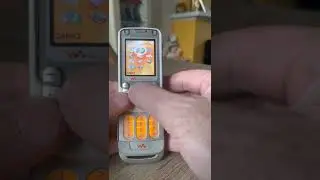 Demonstration of Sony Ericsson W550i walkman phone