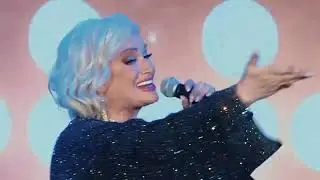 Ведущая премии Товар года 🌟 и выступление 🎤 в эфире телеканала МУЗ-ТВ