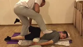 Казакевич. Правка спины ногами + мануальная Терапия. Chiropractic