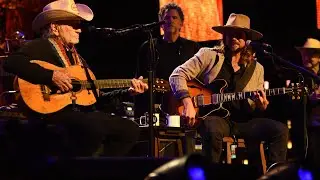 Lukas Nelson & Willie Nelson - Texas Flood (Live at Farm Aid 2021)