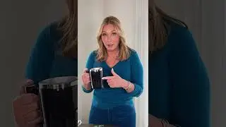 Forget about your milk frother, you NEED this self-stirring mug! 