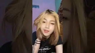 Cewek cantik rambut pirang - pak cepak jeder