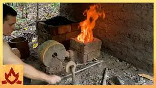 Primitive Technology: Flywheel blower smelt/Monsoon begins