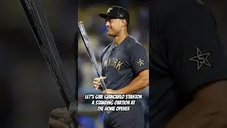 Yankees fans should give Giancarlo Stanton a standing ovation #Yankees