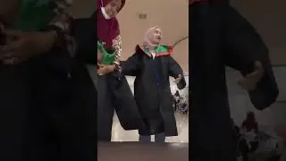 Unboxing toga wisuda