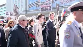 Антон Красовский в шествии Бессмертного полка в Калининграде