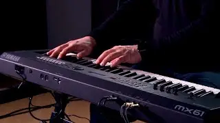 Yamaha MX61 Music Synthesizer Performance