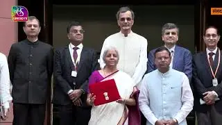 FM #NirmalaSitharaman arrives at Parliament with the Budget tablet to present the #unionbudget2024